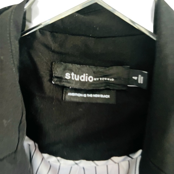 Studio by Torrid Black Women's Business Jacket - Picture 3 of 3